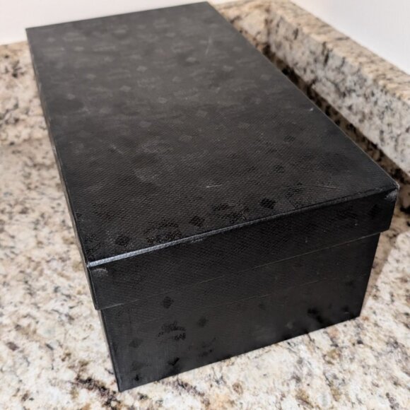 MCM Men’s Large Logo Slides Ruby Red Gold Size 42 EU / 9 US With Box & Dust Bag - Picture 10 of 13